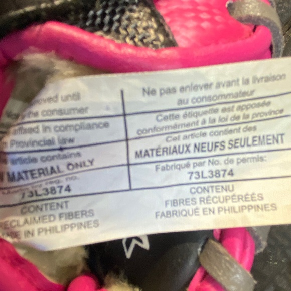 LOUISVILLE SLUGGER DIVA SERIES DV14-HP 10 1/2 LEFT Handed Glove - Picture 3 of 11